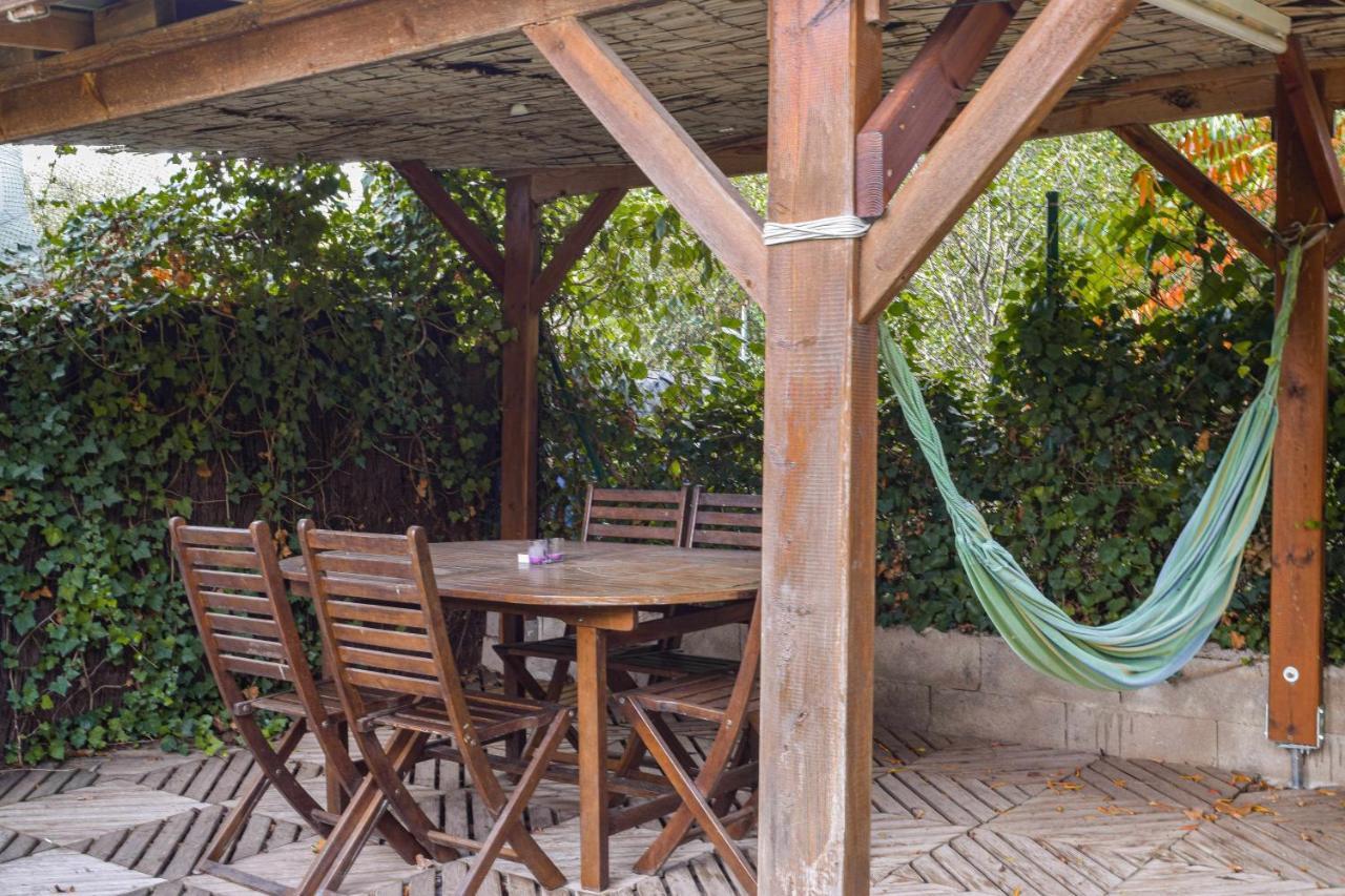 Can Camps Besalu Casa Planta Baja Con Jardin Eksteriør billede