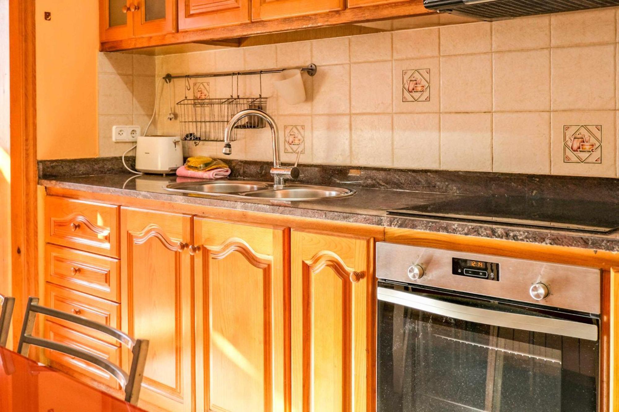 Can Camps Besalu Casa Planta Baja Con Jardin Eksteriør billede