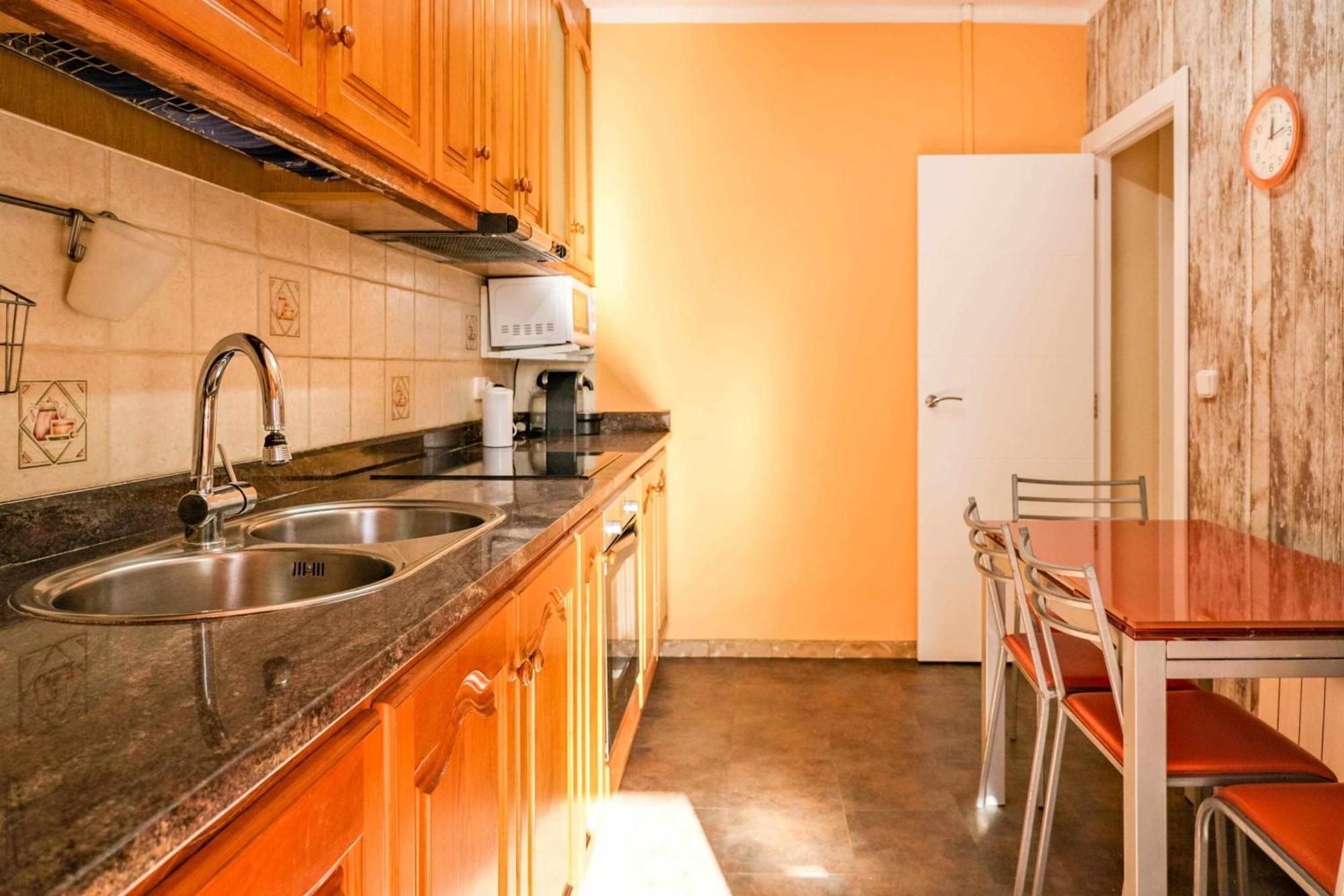 Can Camps Besalu Casa Planta Baja Con Jardin Eksteriør billede